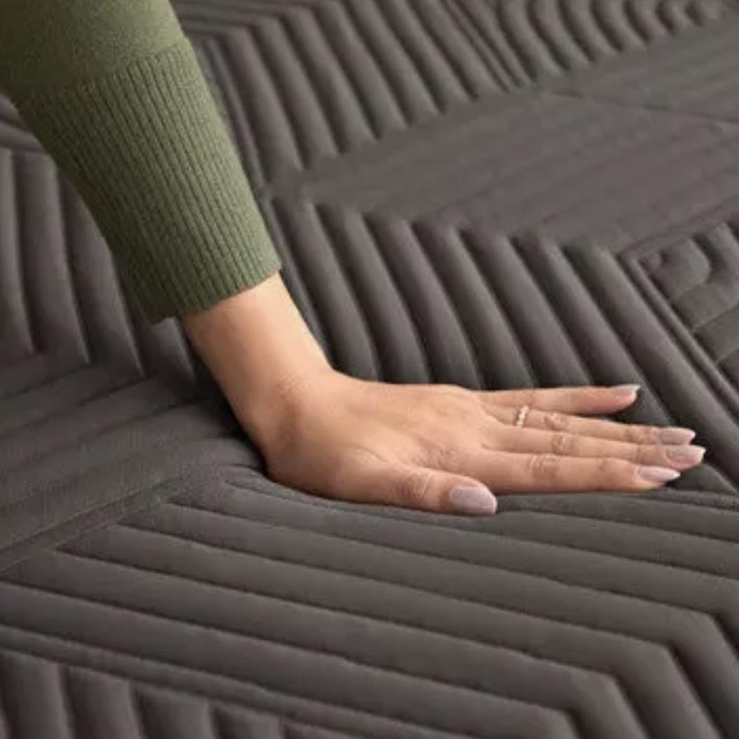 Château Bliss OmniPhase Chill 13" Hybrid Mattress (Copy) image 1